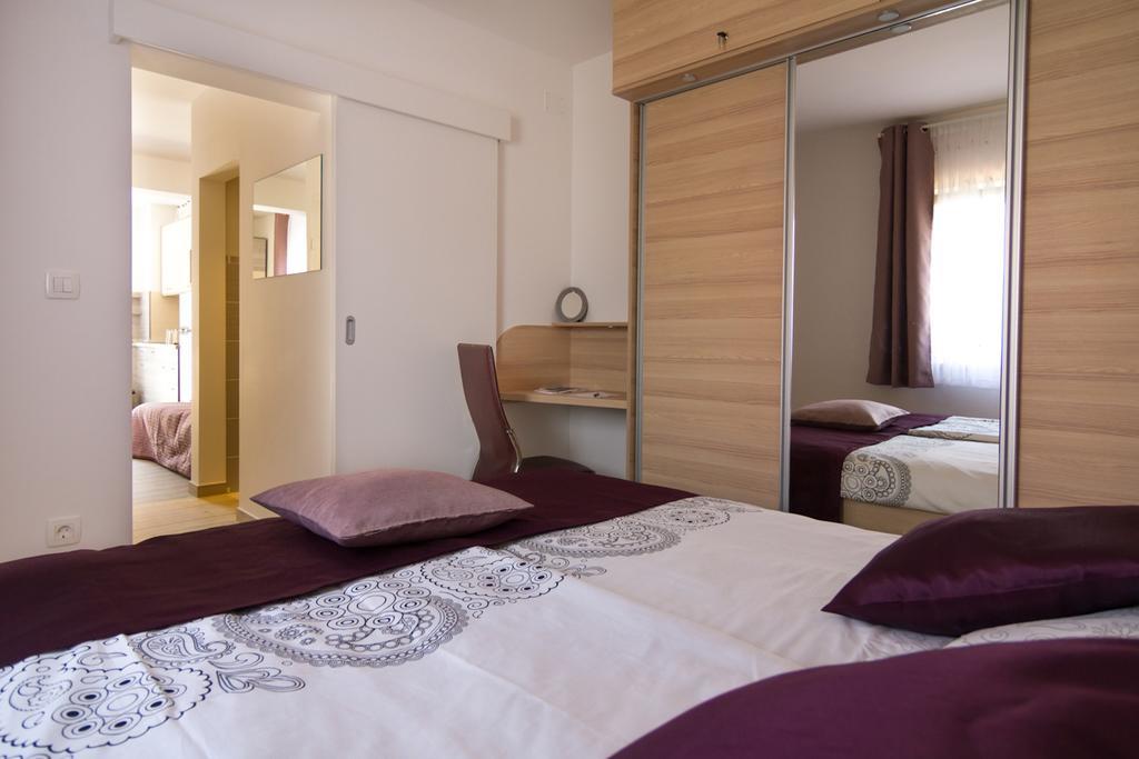 Apartments Sarc ロヴィニ 部屋 写真